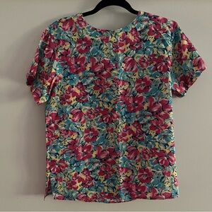 Vintage Stephen Douglas Floral Top Size 10. Beautiful floral colors.